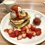 J.S. PANCAKE CAFE  Machida Modi Ten - パンケーキ少し引いて撮影