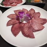 Kuroge Wagyu Yakiniku Gaisenmon Takashina Ten - 