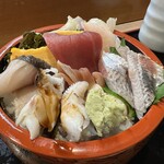 Sushi Kappou Yoshikame - ちらし大盛り