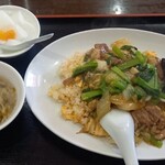 Koran - 牛バラチャーハンと杏仁豆腐980円