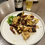 Sichuan Kyodo Sai Shanbarou - テッポウ(腸)と茄子のカリカリ炒め(脆皮茄子猪肠) 1050円