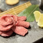 焼肉 IZURE 東岡崎店 - 