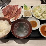 Yakiniku Sumiya Hanare - Aランチ　牛カルビ定食