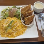 石焼オムライスダイニング　クローバーキッチン - 