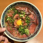 Maguroya Hanjou Takajo Ten - ・ネギトロまぐ丼 900円/税込