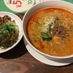 Hanetsuki Yaki Shoronpo Din's Rukuaosakaten - 担々麺とルーロー飯のセット