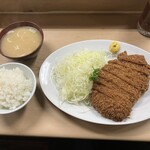 丸八とんかつ店 - 