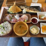 平塚漁港の食堂 - 