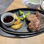 肉屋のハンバーグと炊きたての米 永田精肉店 - 