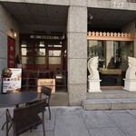 Belgian Brasserie Court Barrel - 店構え