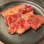 焼肉  炭聖 根津本店 - 