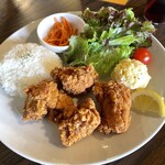 Islands cafe KaKai - 