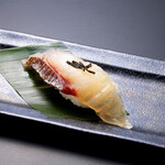 Tokyo Sushi ITAMAE SUSHI -PRIME- Ginza Six Ten - 江戸前天然真鯛昆布〆