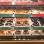 Krispy Kreme Donut Hachioji Okutore Ten - ショーケース