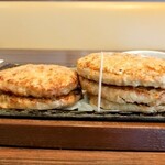 ステーキガスト - ワンコインハンバーグに4枚追加