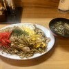 Daikama Hon Ten - 豚バラ焼きそば大盛り玉子入り¥850- ラーメンスープ¥100-