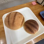 吉野屋 - 通常のメロンパンとデカメロンパン比較してみました