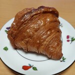 Croissant Factory MIL - MILクロワッサン(280円)