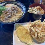 Ka no Kawa Seimen Horyuji Ten - 肉玉うどん2玉(¥900)、ミニかしわ天丼(¥370)、野菜かき揚げ(¥190)、れんこん天(¥190)