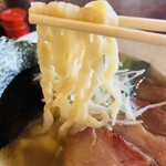 Ramen Tanoshimi - 自家製極太ちぢれ麺