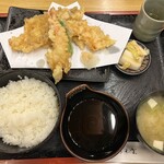 Tempura Yusaku - 天ぷら御飯970円