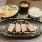 Yama Katsu Marugame Ten - 山かつヒレ❤️サラダ＆ご飯セット♪