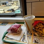 McDonald's Shin Yokohama Ekimae Ten - 