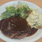 Gusto Yokosuka Shioiri Ten - チーズINンハンバーグ＆カキフライランチ