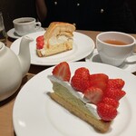 Cafe & Books Bibliotheque Fukuoka Tenjin - 