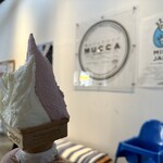 Mori no Gelateria MUCCA - ミルク&ポイズンベリーヨーグルト