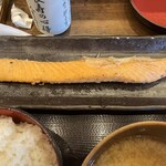 Shinpachi Shokudo Odakyu Machida Eki Mae Ten - 炭火焼きで焼き立てホクホク