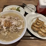 Chinese Shokudo Hamayuu Toshokan Tsuten - タン餃定食(肉まみれタンタン)