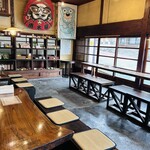 清水屋みやげ店 - 店内の雰囲気