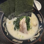 横濱家系ラーメン 神山 - 