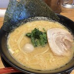 横浜家系ラーメン 喜夢家 - 濃厚とんこつ