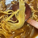 ラーメン桐生 - スタミナラーメンの麺アップ