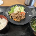 そば茶屋 和風居酒屋 和さぶろ - サービスランチ（和牛焼肉定食）温そば選択
            1210円