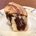 Kocha Senmon Ten Tea Chai Sabou - 《本日のケーキ 例》マーブル・シフォンケーキ