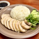 Ethnic Dining Pocafe - カオマンガイジャスミンライスサッパリ。パクチー苦手なひとは抜いてくれるみたい。