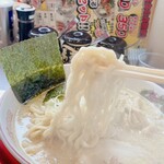 Hakata Nagahama Ramen Daruma Ikka - 