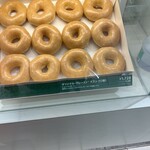 Krispy Kreme Doughnuts Oofunarumineuinguten - にやにや。ダズン。12個入り！