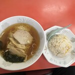 宝来飯店 - Ａセット
            #醤油ラーメン+半チャーハン¥750