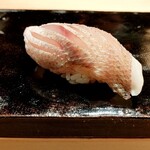 Sushi Tenbi Nishiki Ten - 春子鯛