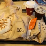 TACO BELL Hankyu Sanbangai Ten - 