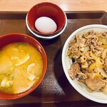 Sukiya Inzai Nishi No Hara Ten - 牛丼中盛+とん汁たまごセット