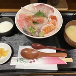 Yanagibashi Shokudo Seichan - 博多海鮮丼