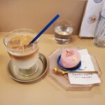 Tsuki Cafe Bunshokan Kissashitsu - さくらとアイスカフェラテ