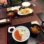 紀伊國屋食堂 - おれがアクシデントしてから心なしかテンション高いゆうじとご飯