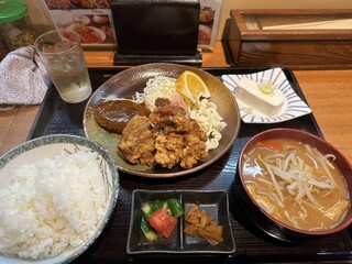 Eitairo - 盛り合わせランチ780円　唐揚げ