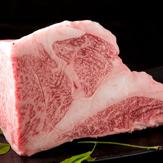 Saga beef is a special ingredient. It is the finest ingredient with beautiful marbling!